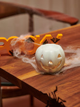 Φόρτωση εικόνας στο εργαλείο προβολής Συλλογής, Κεραμικός Αρωματιστής / HALLOWEEN PUMPKIN WHITE