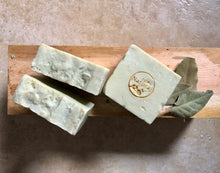 Φόρτωση εικόνας στο εργαλείο προβολής Συλλογής, ΣΑΠΟΥΝΙ ΤΥΠΟΥ ΧΑΛΕΠΙΟΥ / GOLD RETRO LABEL