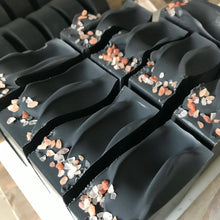 Φόρτωση εικόνας στο εργαλείο προβολής Συλλογής, LOVE SPELL / Με ενεργό φυτικό άνθρακα, ροζ άργιλο & ίνες μεταξιού