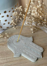 Φόρτωση εικόνας στο εργαλείο προβολής Συλλογής, ΒΑΣΗ ΓΙΑ ΑΡΩΜΑΤΙΚΑ ΣΤΙΚ / HAMSA HAND